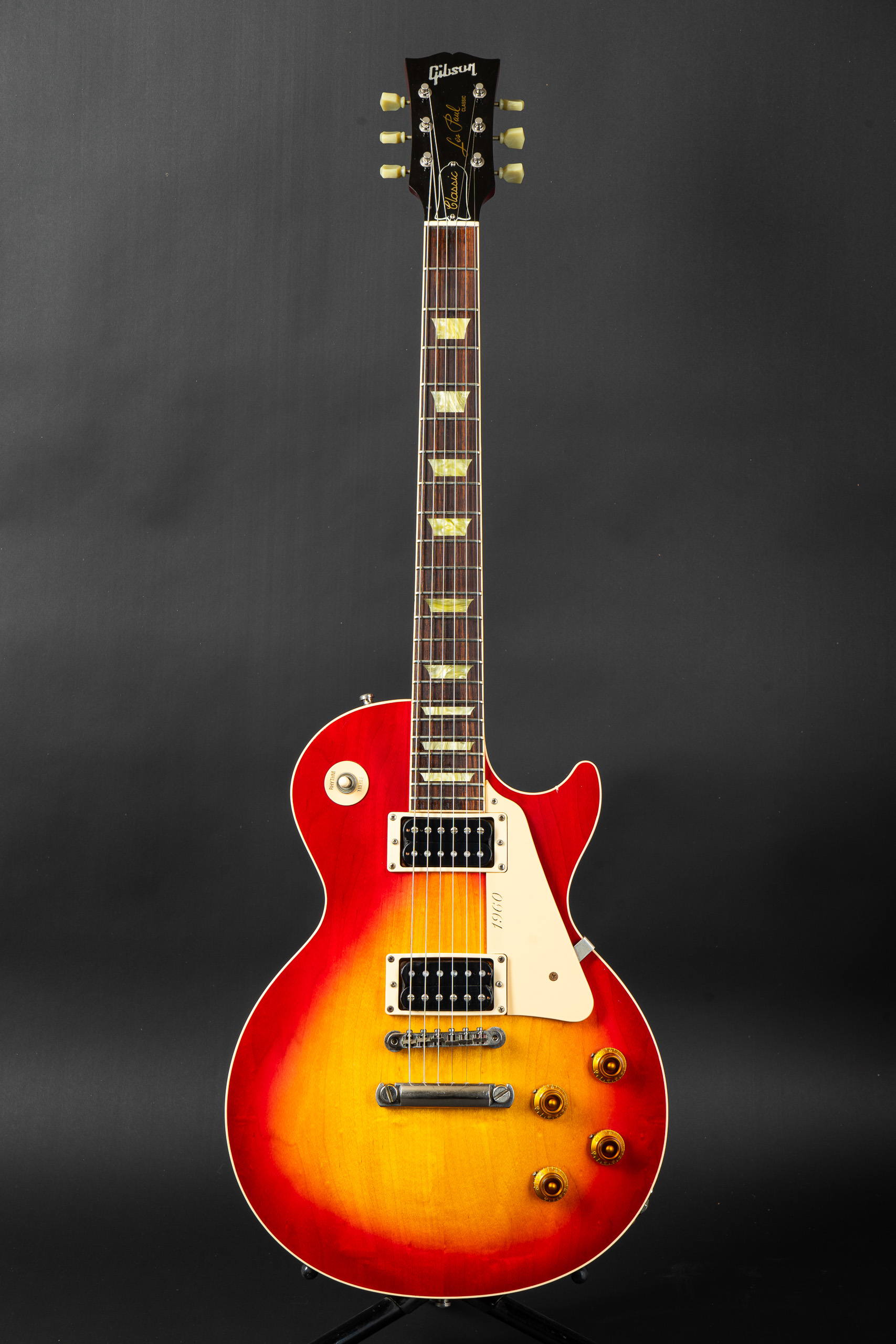 2000 Gibson Les Paul Classic - Sunburst - GuitarPoint