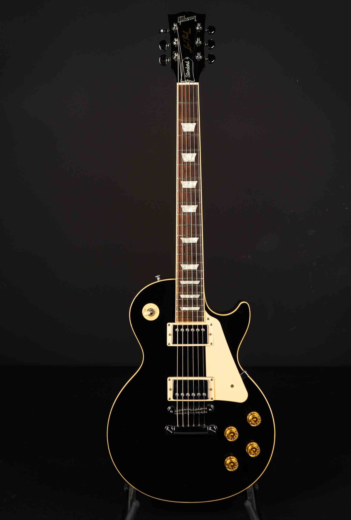 2000 Gibson Les Paul Standard – Ebony – GuitarPoint