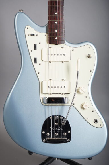 2001 Fender American Vintage 1962 Jazzmaster - Ice Blue Metallic