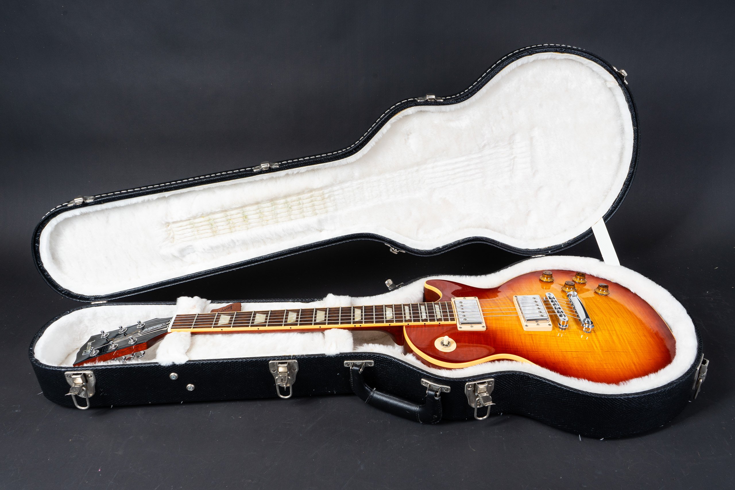 2008 Gibson Les Paul Standard - Sunburst - GuitarPoint