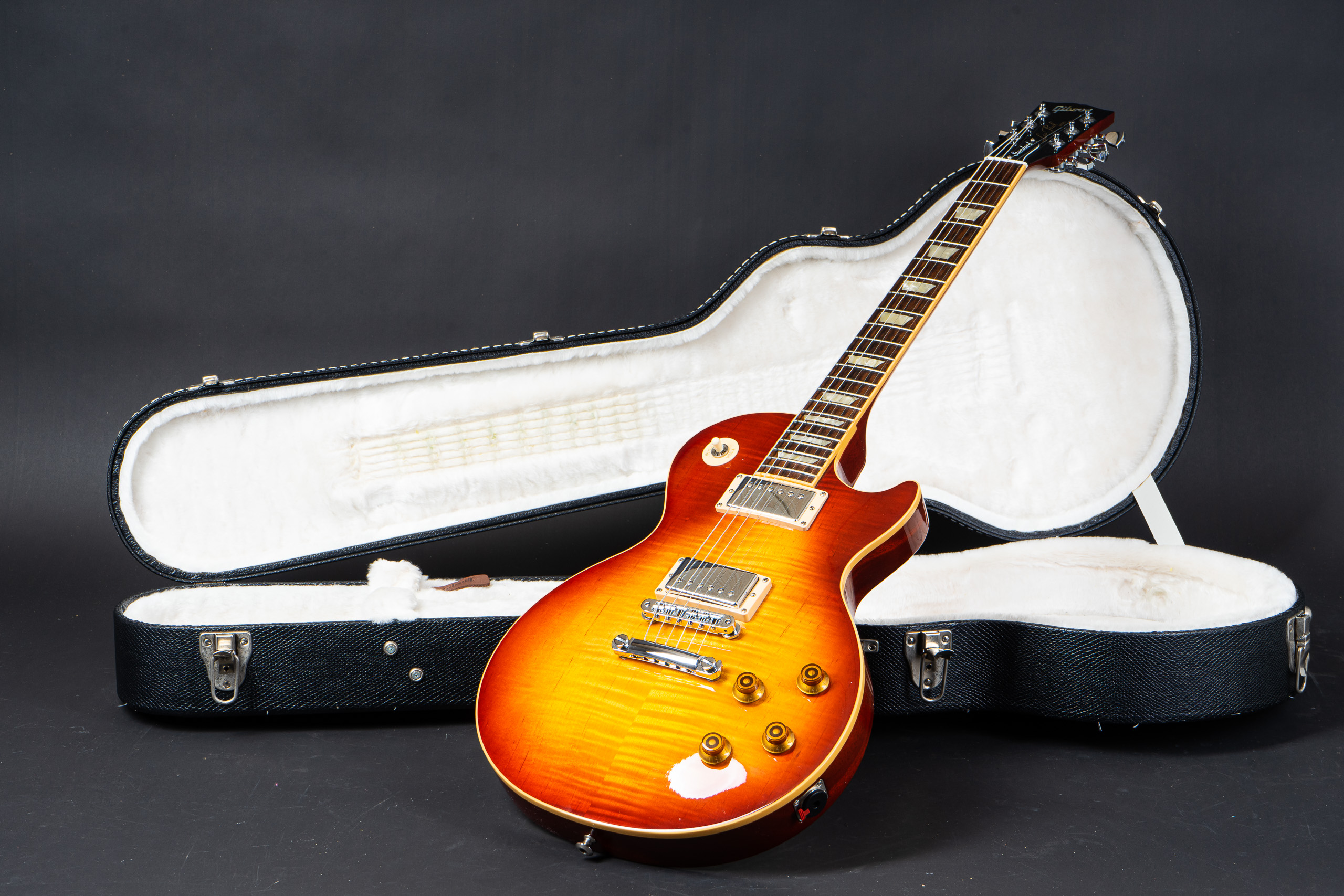 2008 Gibson Les Paul Standard - Sunburst - GuitarPoint
