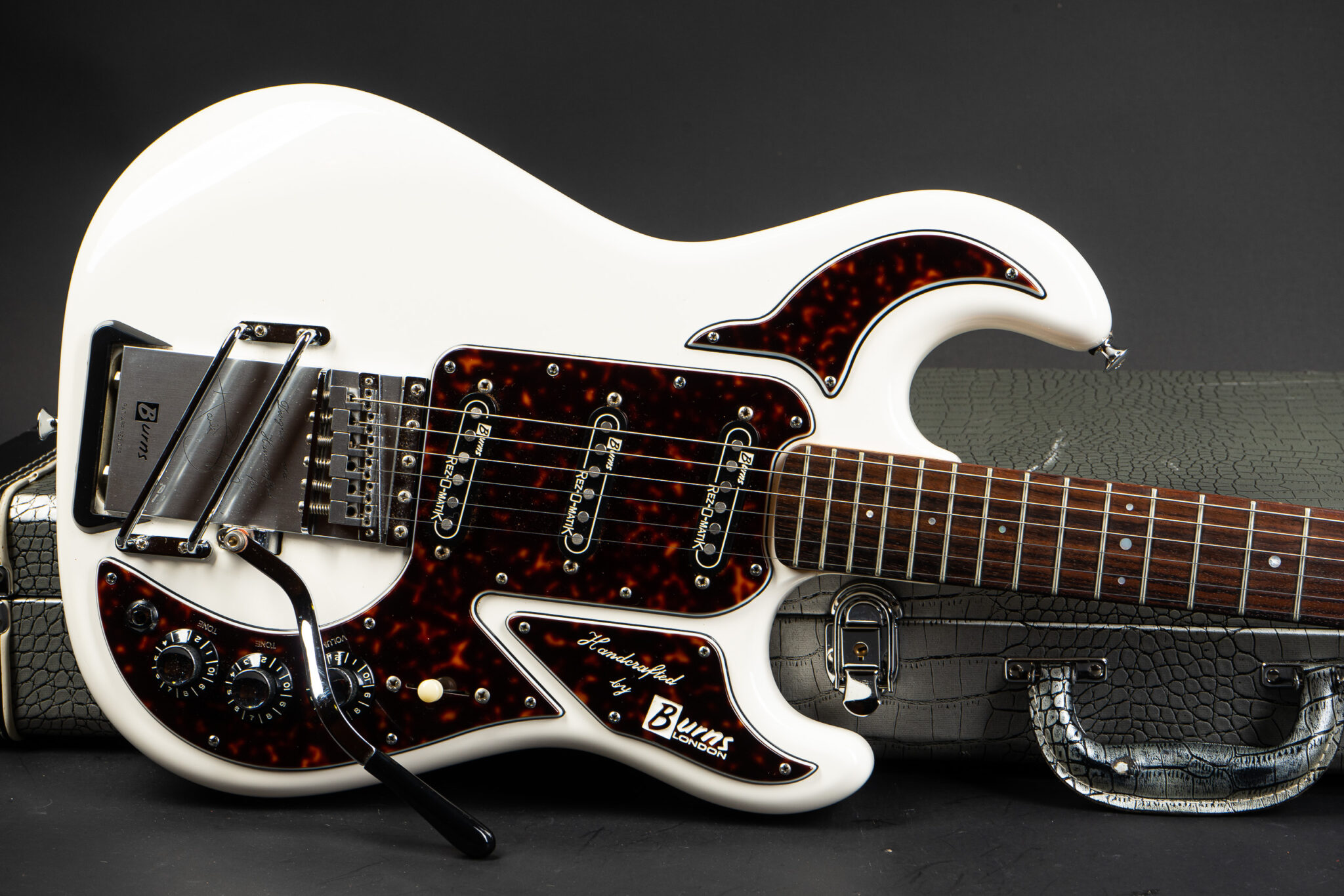 2011 Burns “The Marvin” 1964 Signature Model – White – GuitarPoint