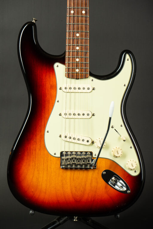 2011 Fender American Vintage 62 Stratocaster - Sunburst