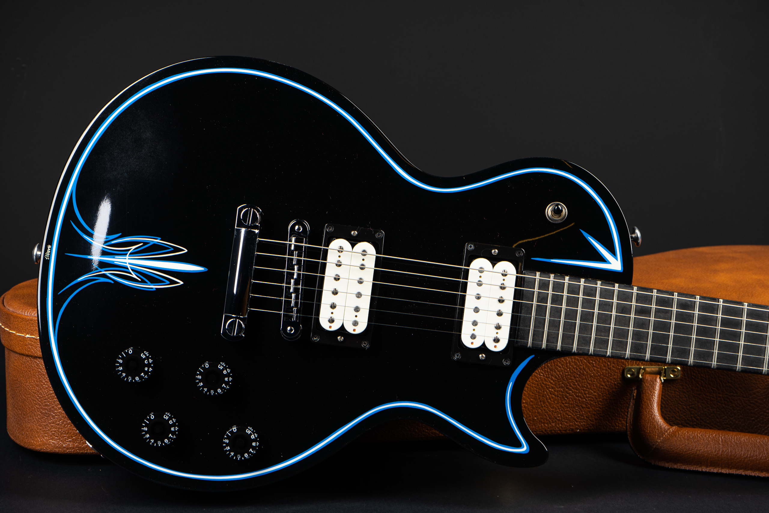 2014 Gibson Les Paul Studio Hotrod - Black - GuitarPoint