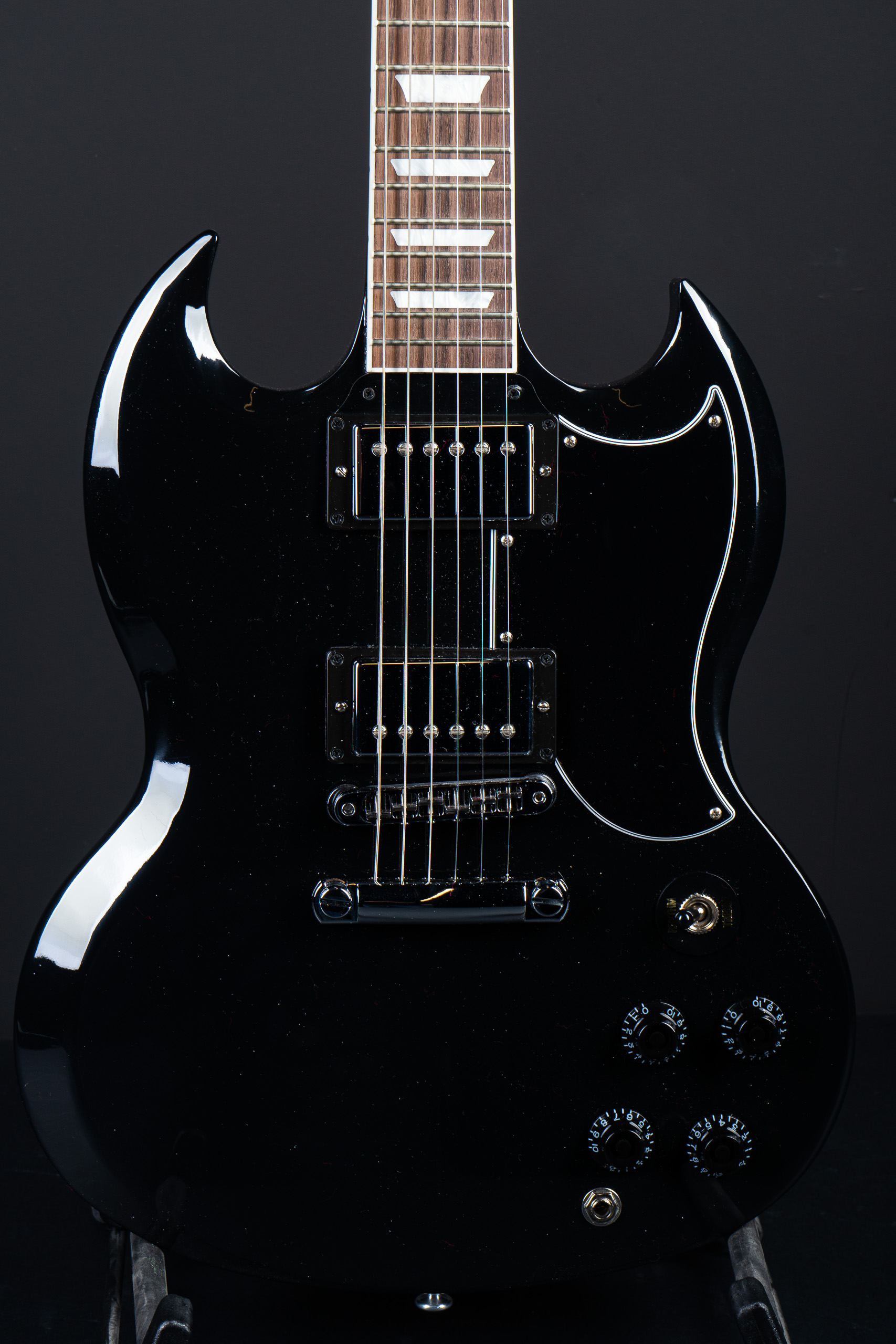 2018 Gibson SG Standard – Ebony – GuitarPoint