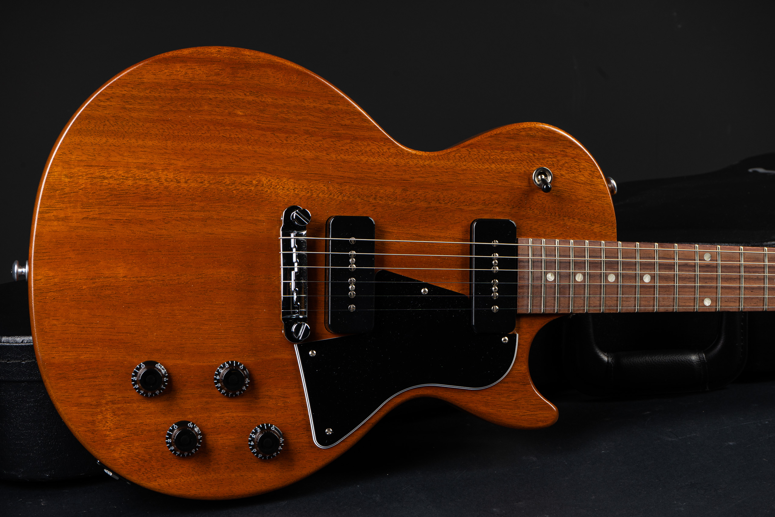 2020 Gibson LP Special Tribute P-90 - Walnut - GuitarPoint