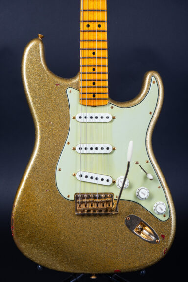 2021 Fender Carlos Lopez Masterbuilt 1964 Stratocaster - Gold Sparkle over Dakota Red