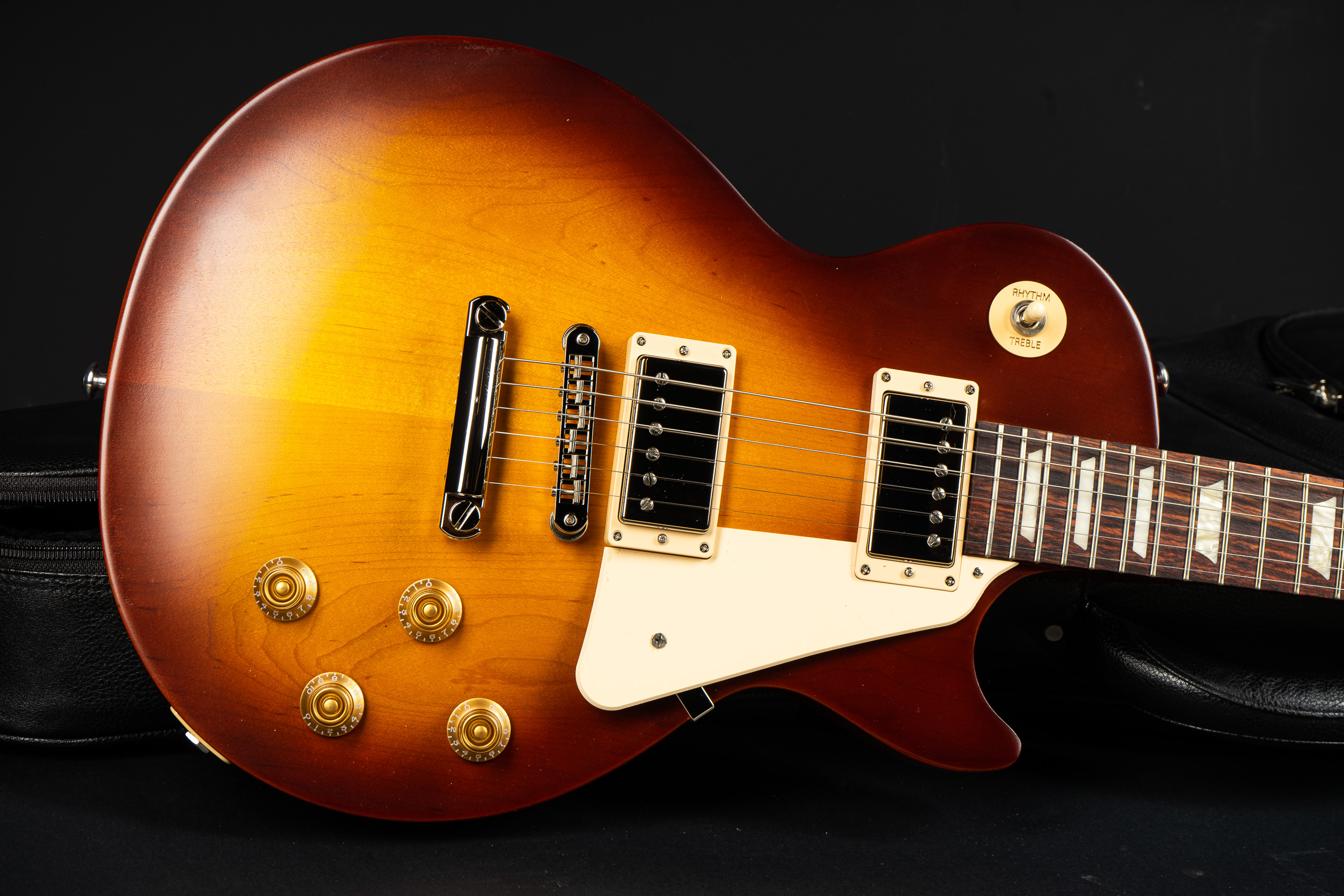 2022 Gibson Les Paul Tribute Satin - Sunburst - GuitarPoint