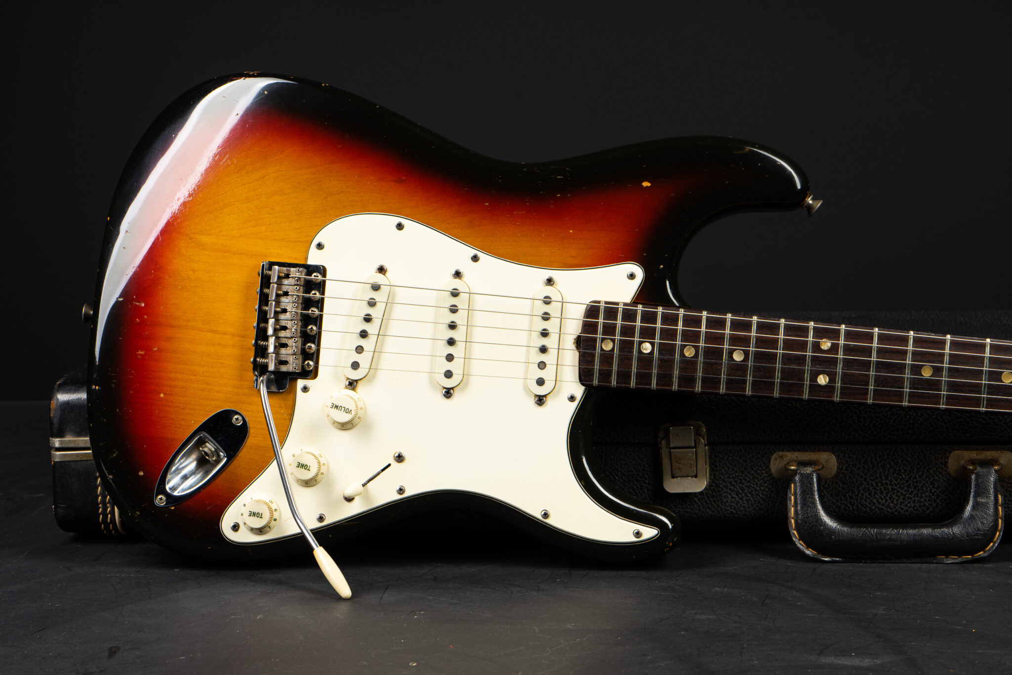 1970 Fender Stratocaster – Sunburst – GuitarPoint