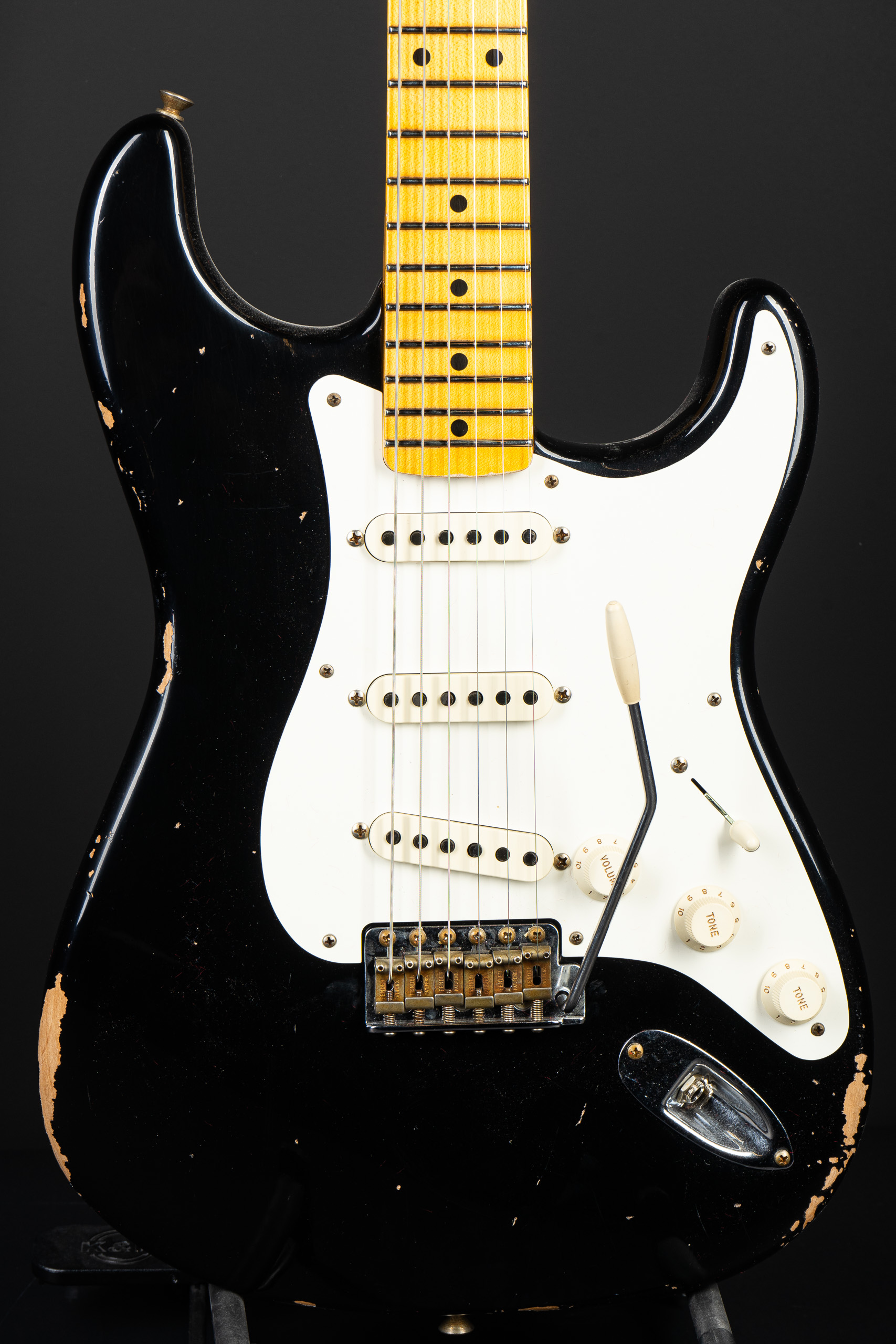 Fender Custom Shop 1956 Stratocaster Relic – Black – GuitarPoint