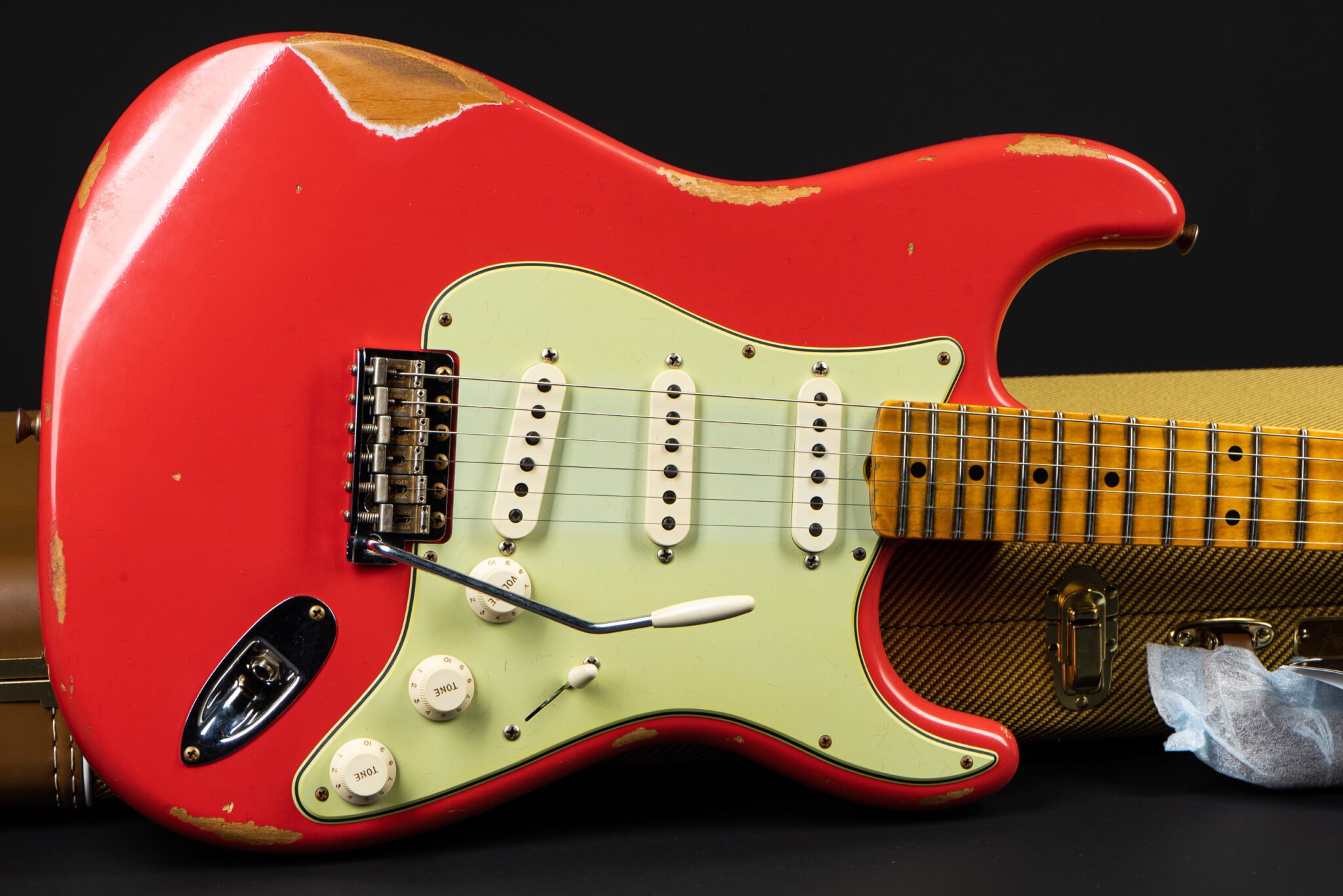 Fender Custom Shop 1959 Stratocaster Relic AA-Flamed MN – Fiesta Red – GuitarPoint