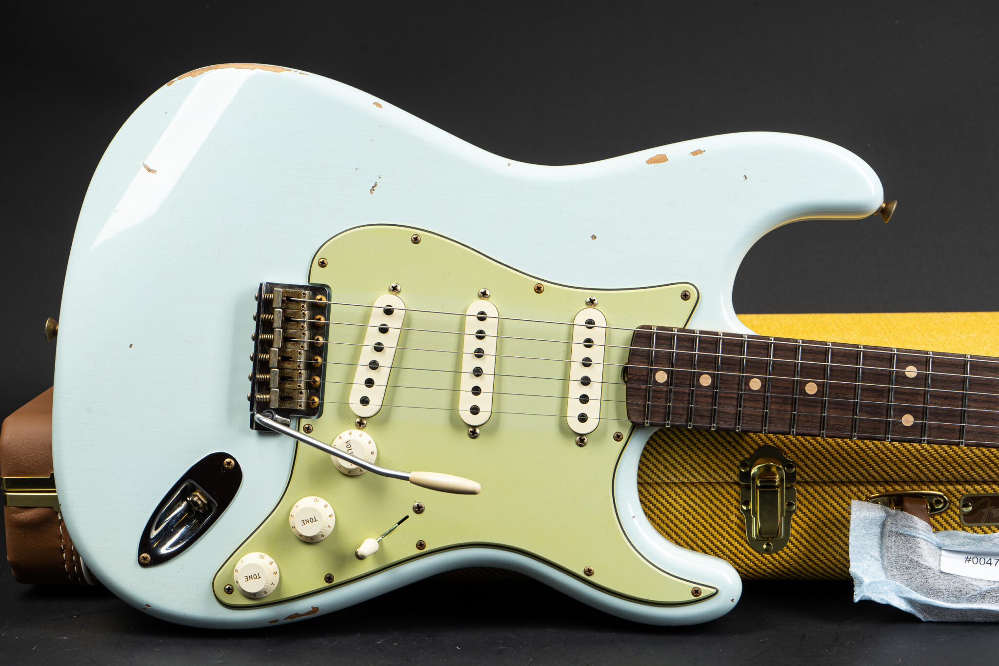 relic sonic blue strat