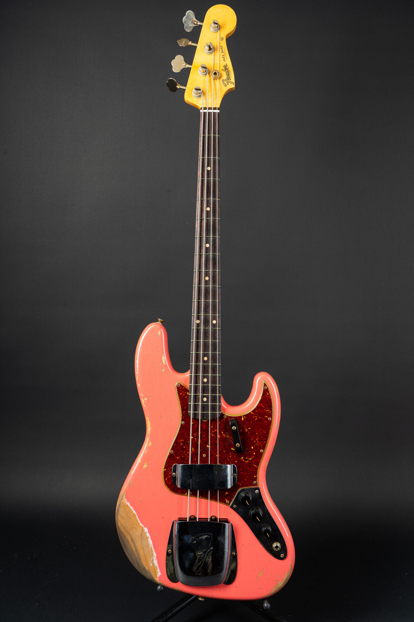 fender bass fiesta red