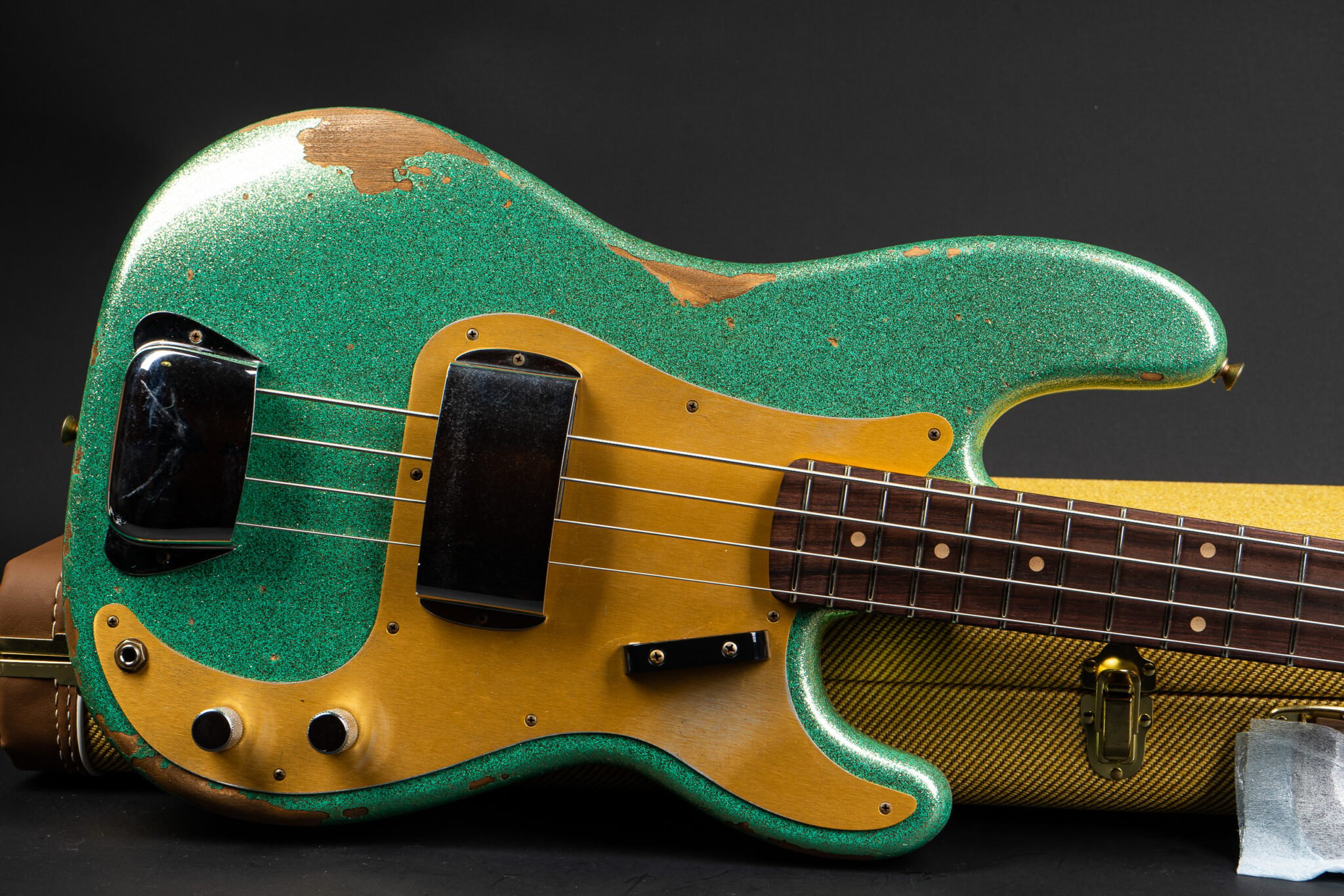 Fender Custom Shop 59 Precision Bass Heavy Relic – Aged Sea Foam