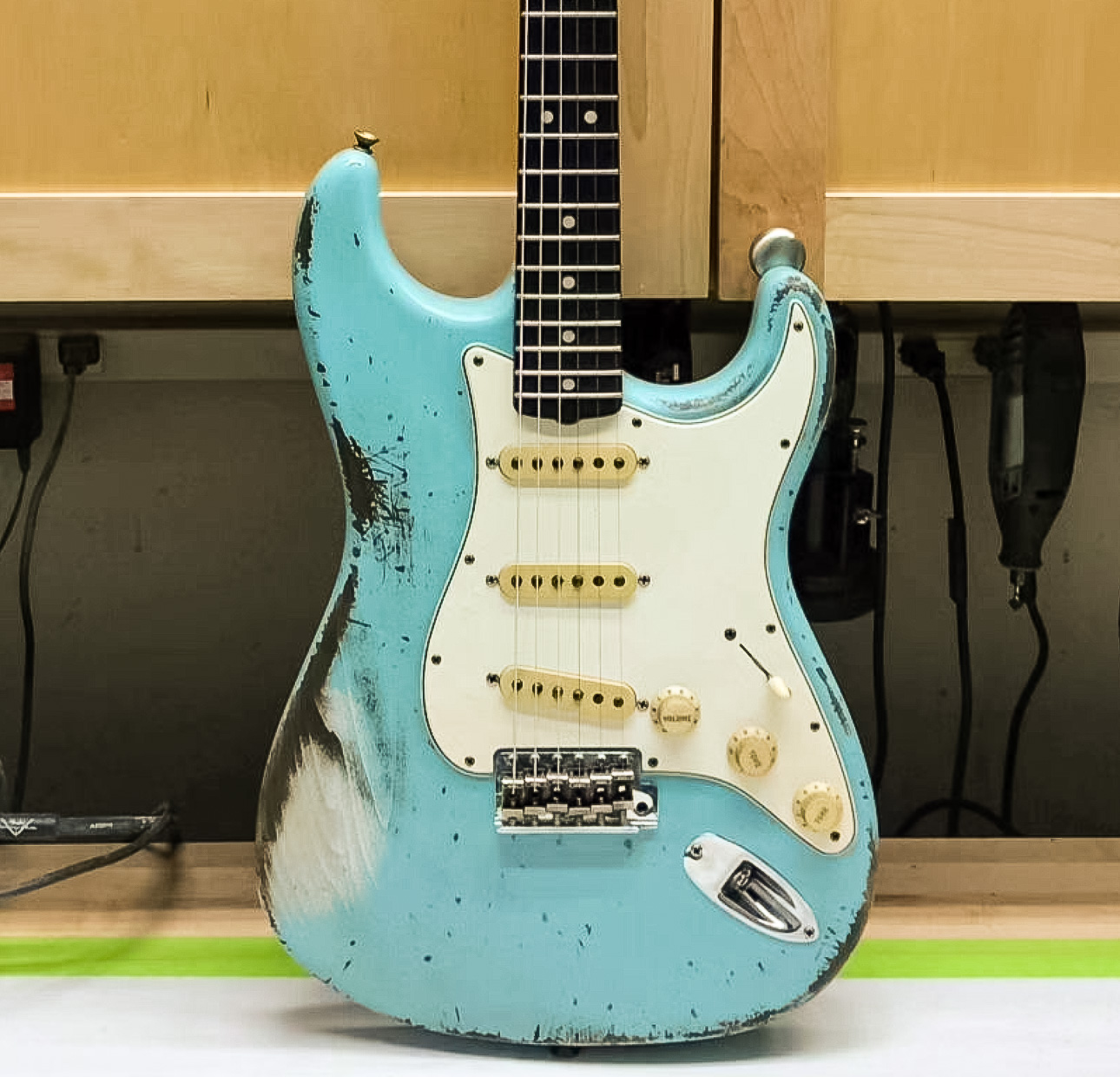 Fender Custom Shop Jason Smith Masterbuilt Ultimate Relic 1963 Stratocaster - Daphne Blue