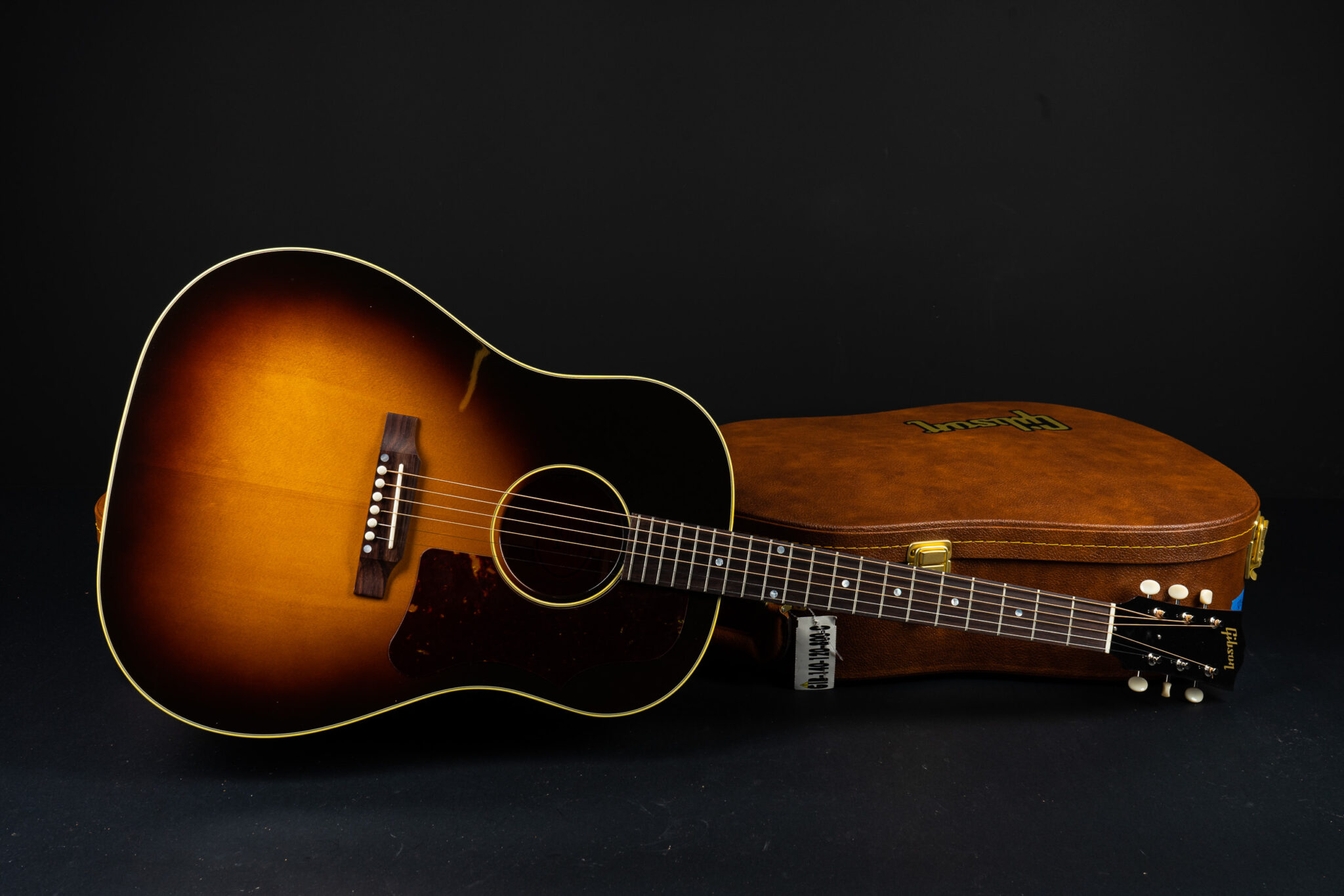 ★Gibson 50's J-45 Original ヴィンテージサンバースト J-45 50s Original, Vintage Sunburst | Gibson