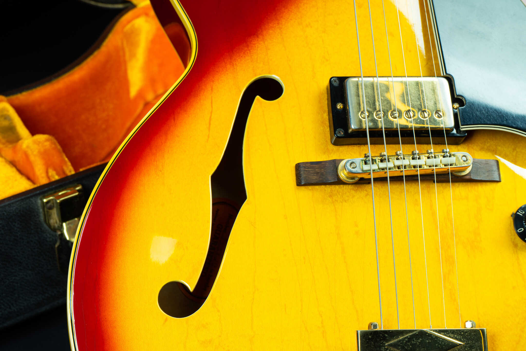 1968 Gibson Barney Kessel Custom – Sunburst – GuitarPoint