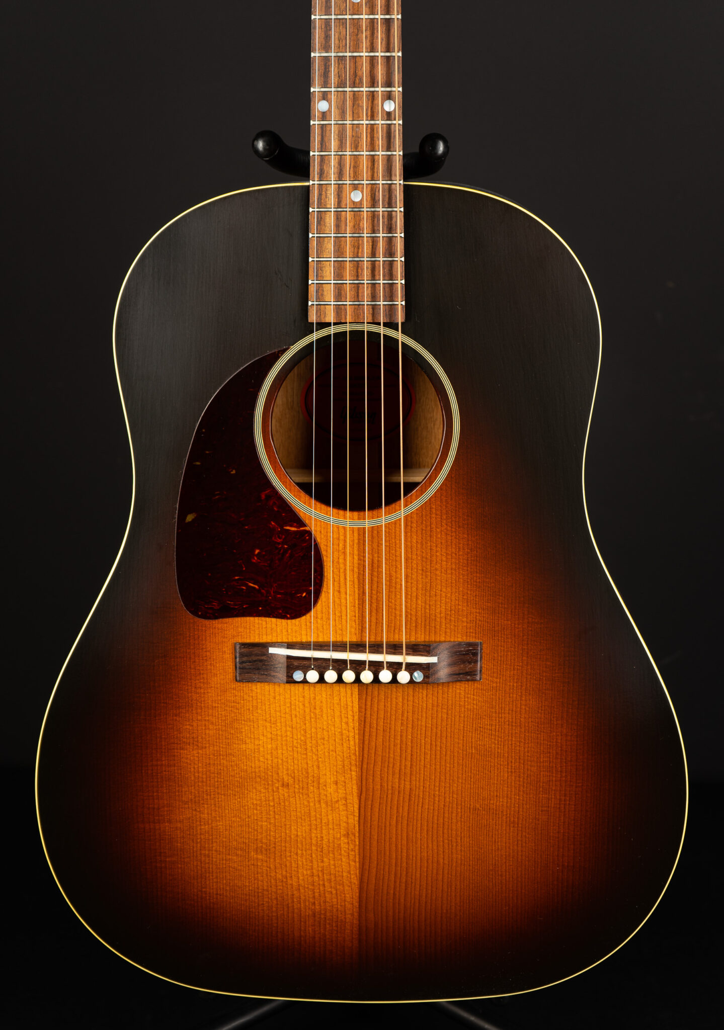Gibson Custom Shop 1942 Banner J-45 Lefthand – Sunburst