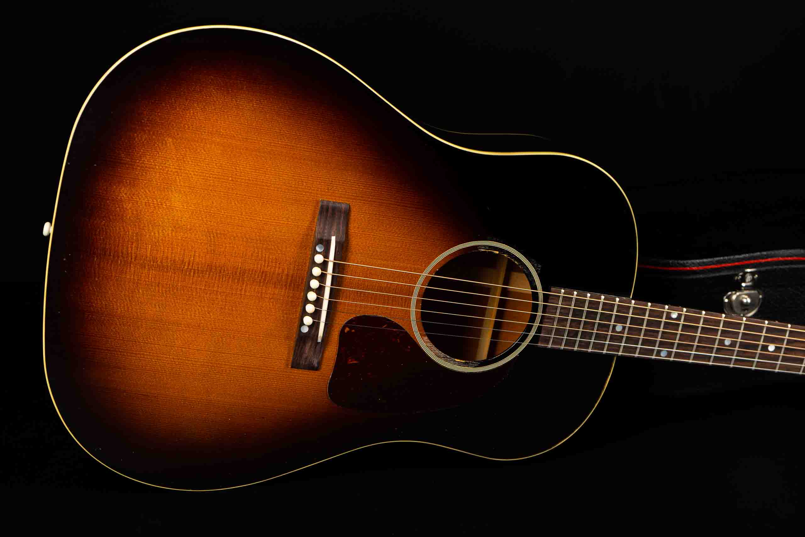 Gibson 1942 Banner J-45 Murphy Lab Light Aged - Sunburst - GuitarPoint