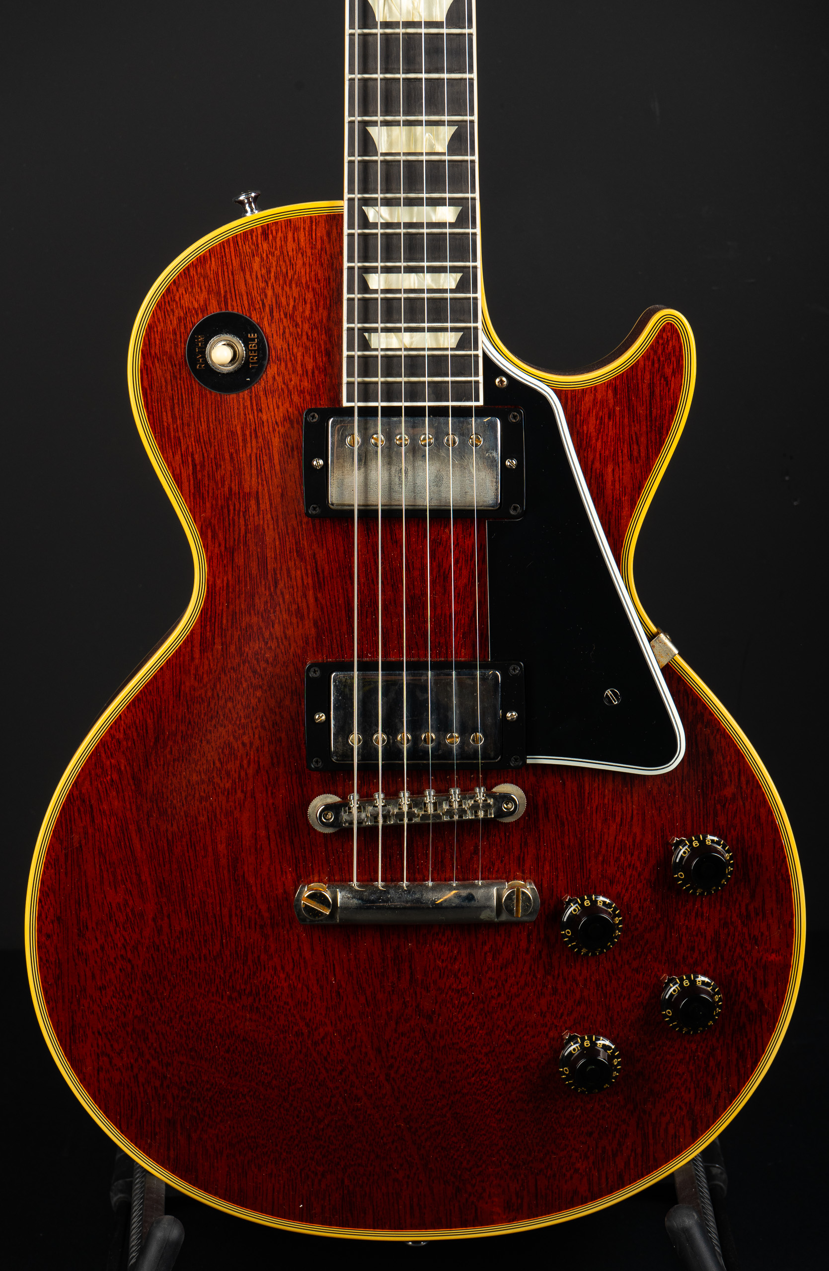 2023-Gibson-Les-Paul-Custom-