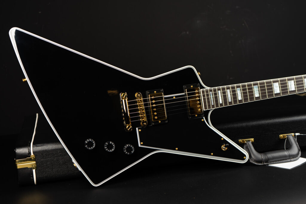 Gibson Custom Shop Explorer Custom - Ebony - GuitarPoint