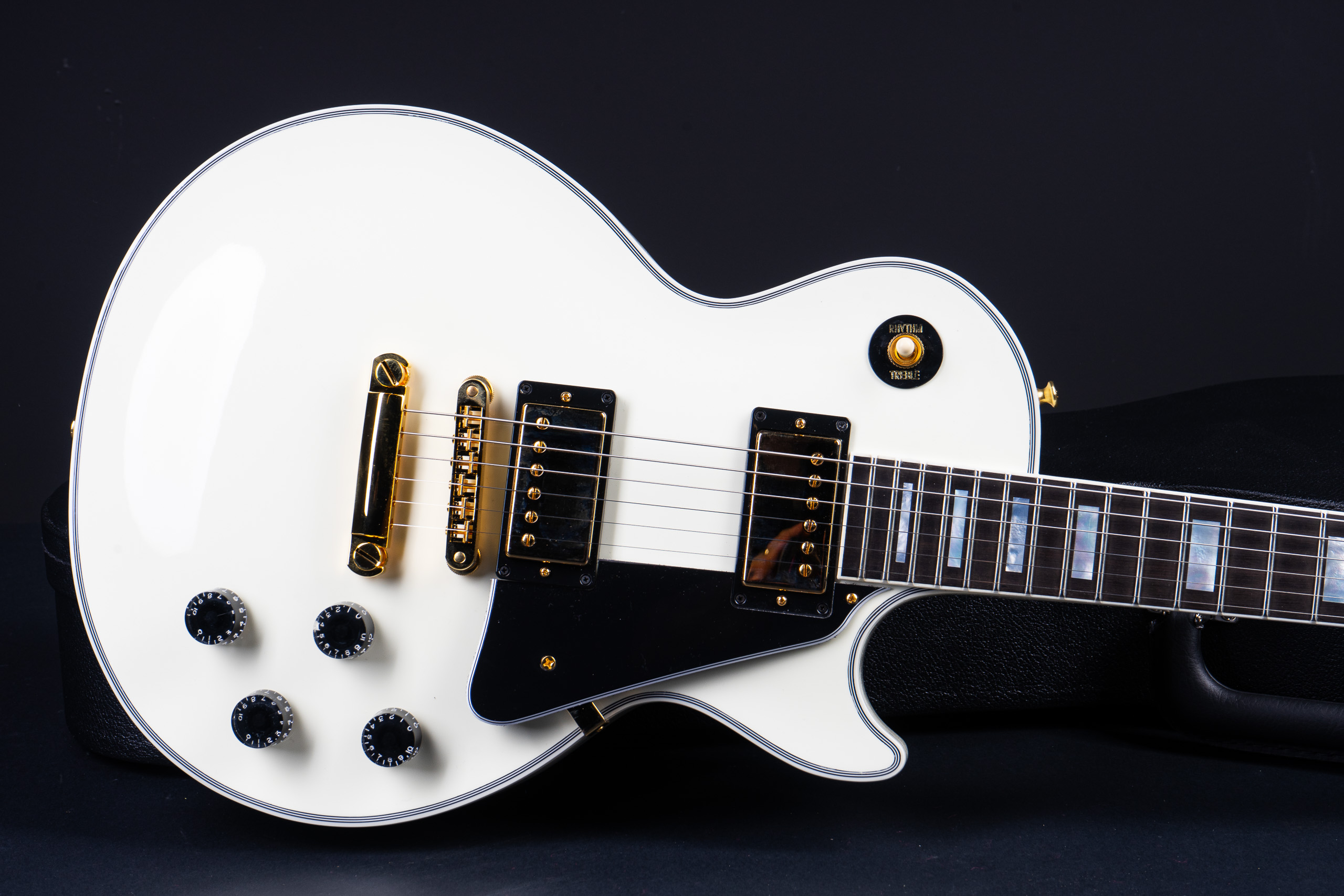 Gibson Custom Shop Les Paul Custom - Alpine White - GuitarPoint