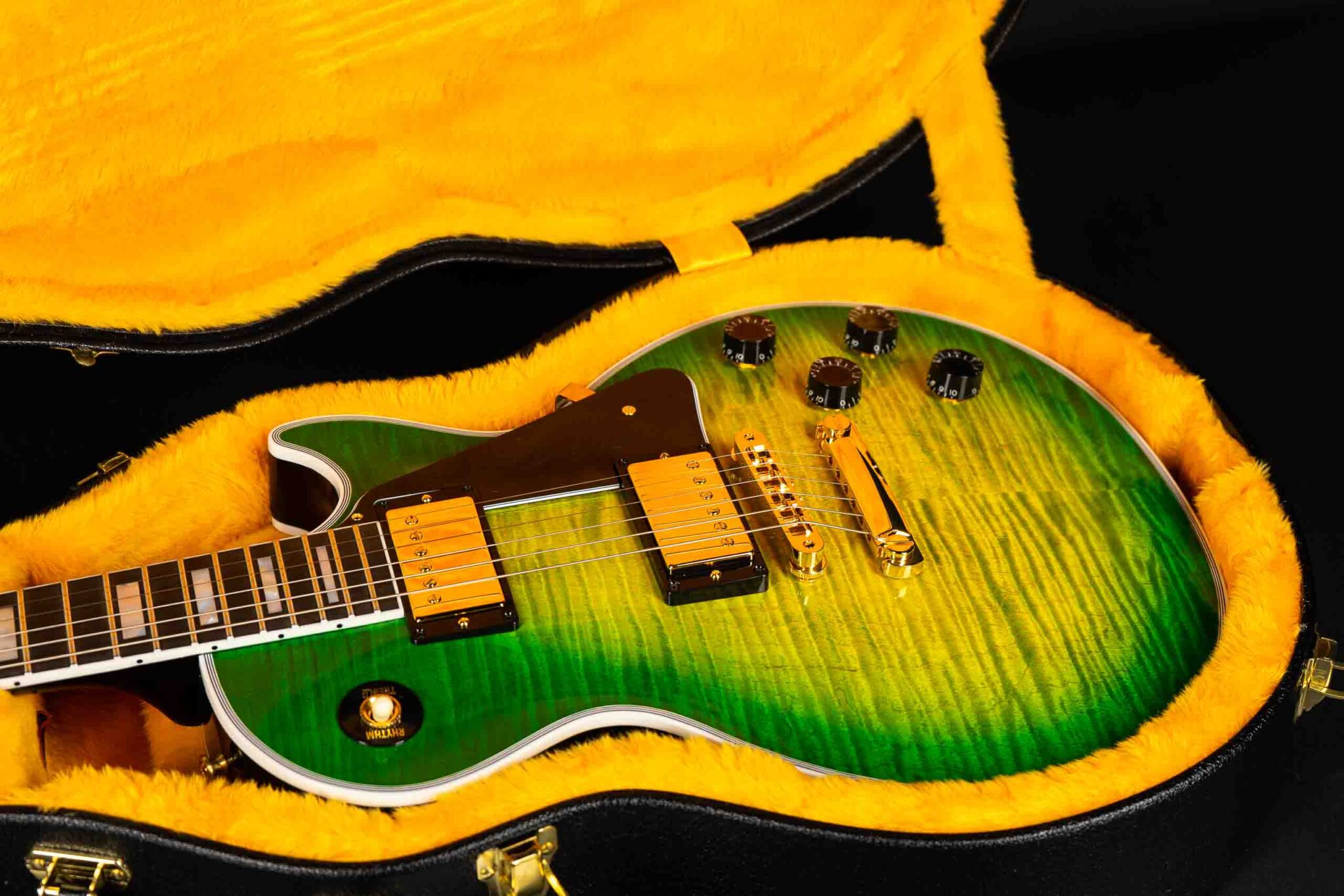 Gibson Custom Shop Les Paul Custom Figured Top – Iguana Burst – GuitarPoint