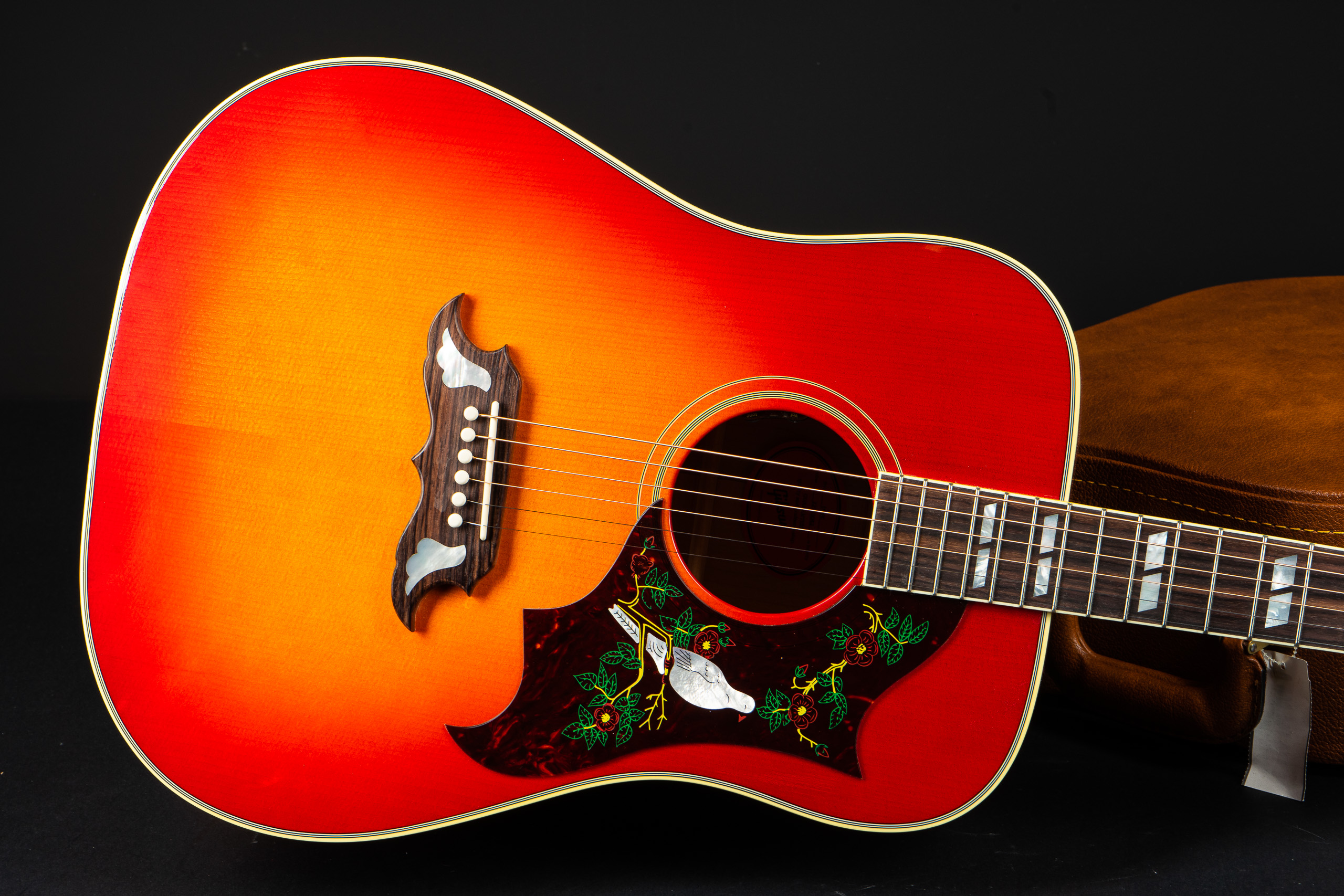 Gibson Dove Original – Cherry Sunburst – GuitarPoint