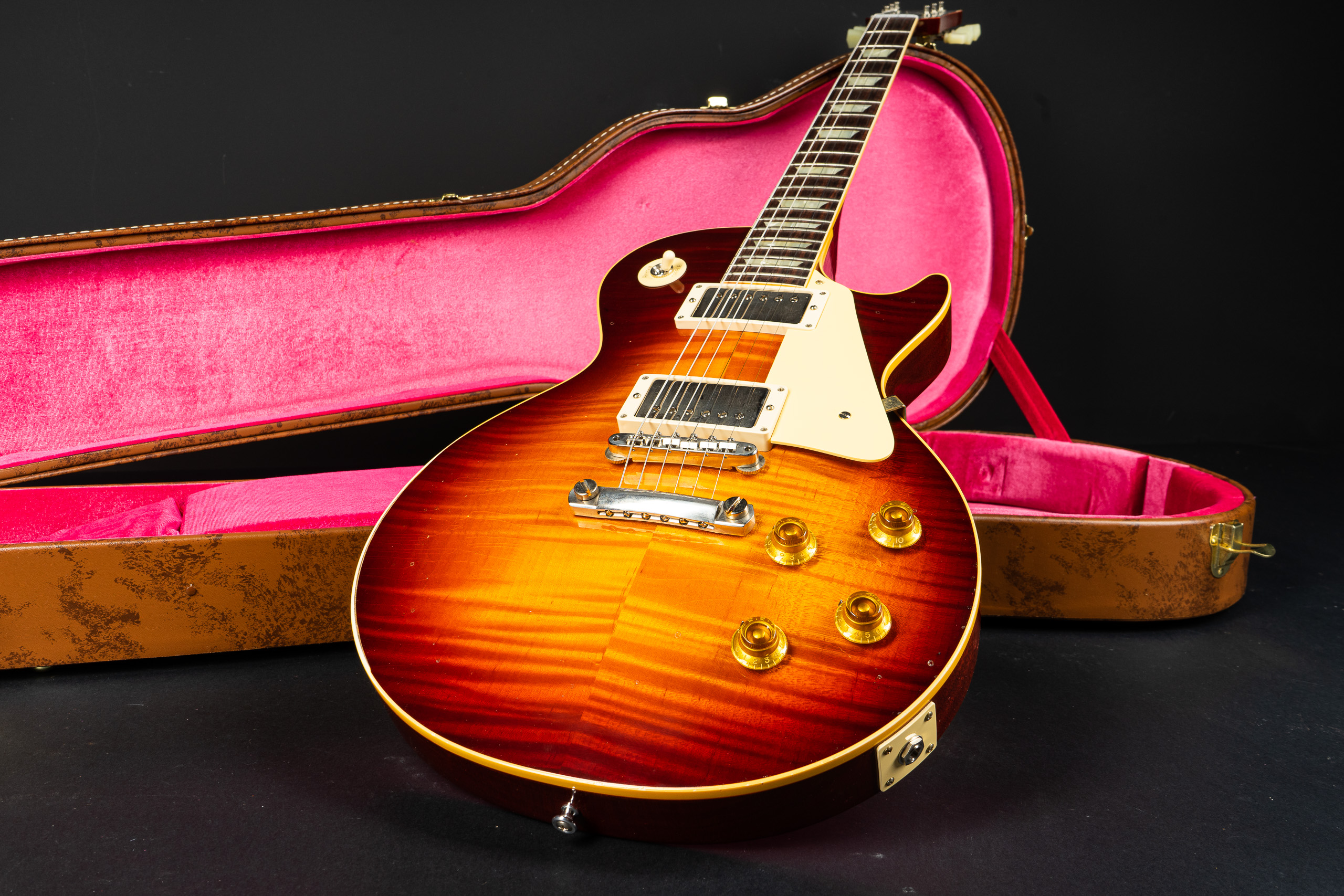 ギター Gibson 1959 Les Paul Light Aged 1959 Les Paul Standard Factory Burst Ultra Light Aged