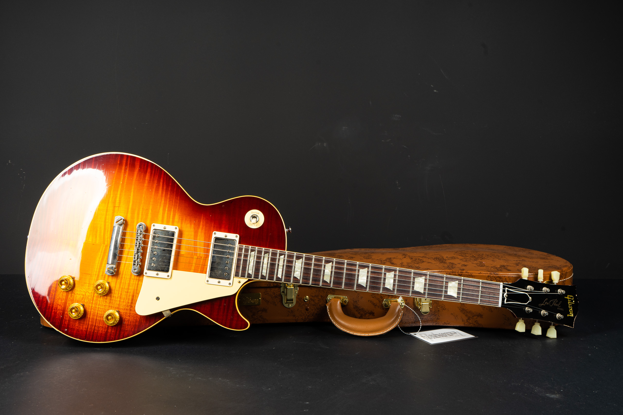 ギター Gibson 1959 Les Paul Light Aged 1959 Les Paul Standard Factory Burst Ultra Light Aged